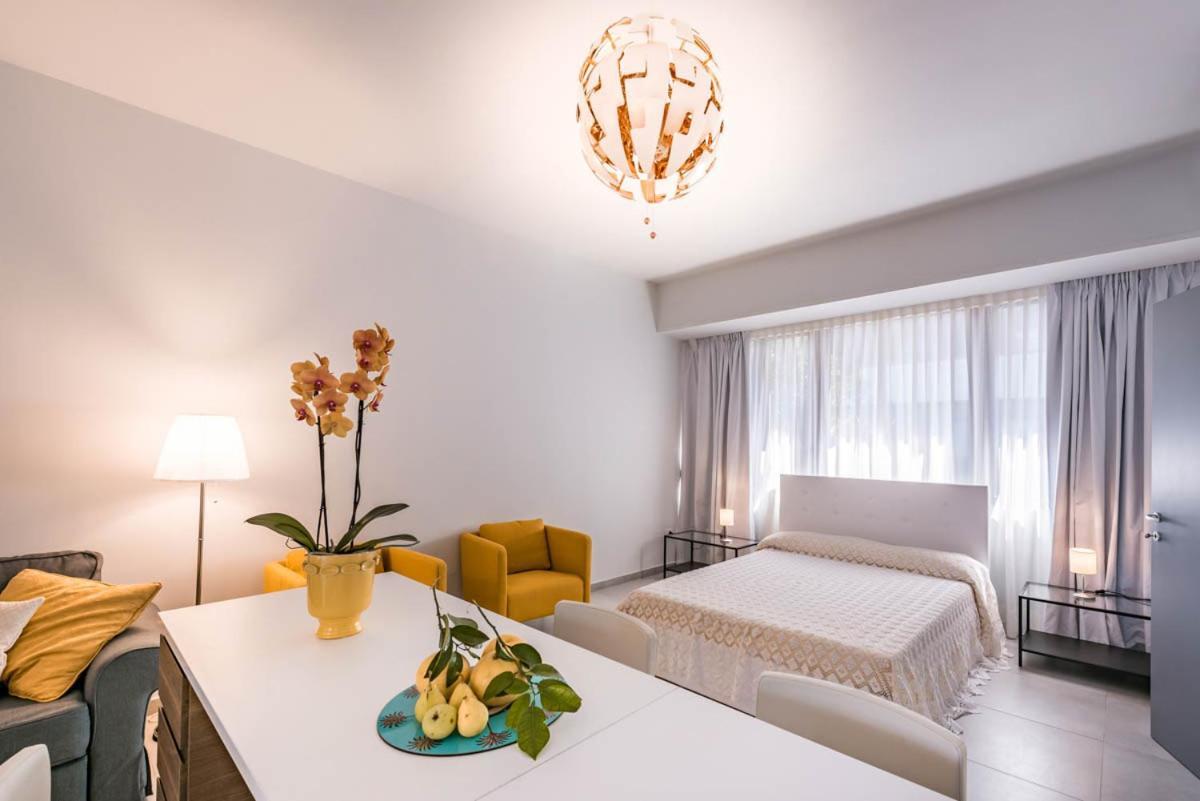 Le Residenze Di Don Nino Apartment Лече Екстериор снимка